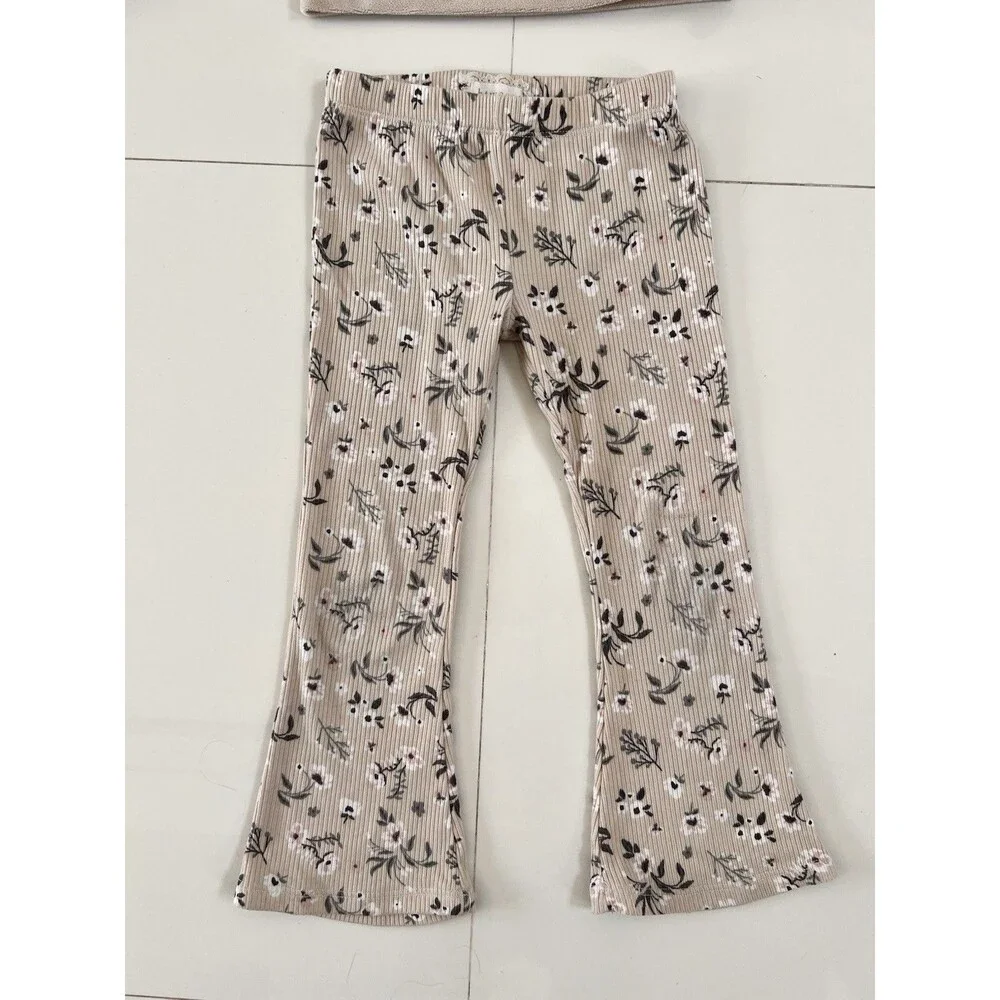 bTween Girls 2-Piece Outfit Set Velour Top & Flare Pants Size 5  • Brand: bTween - Picture 3 of 13